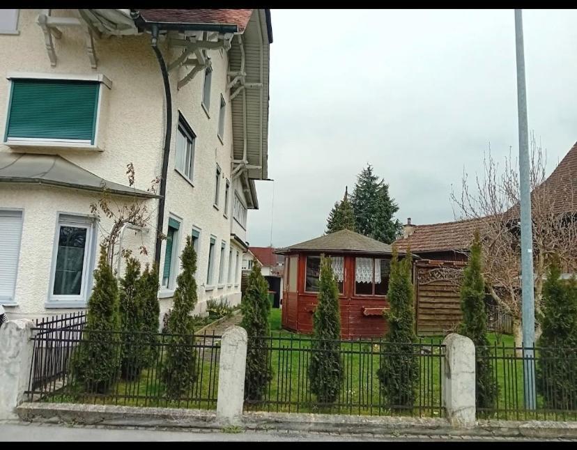 Mia Apartment 루스테나우 외부 사진